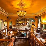 U Simla Hotel KLV