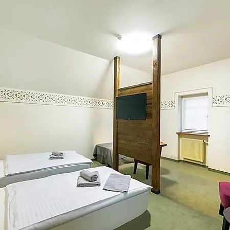 U Simla Hotel 3*