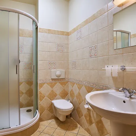 Hotel U Simla