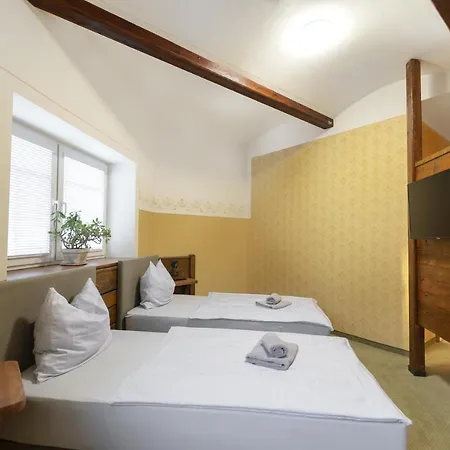 U Simla Karlsbad