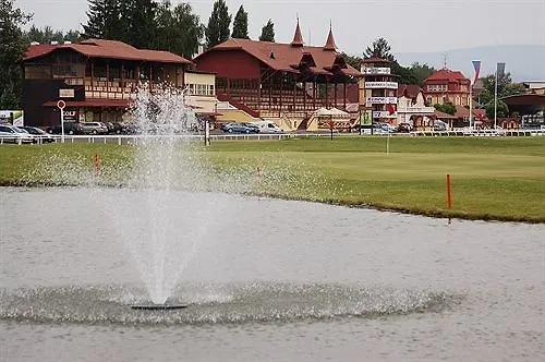 Hotell U Simla 3*